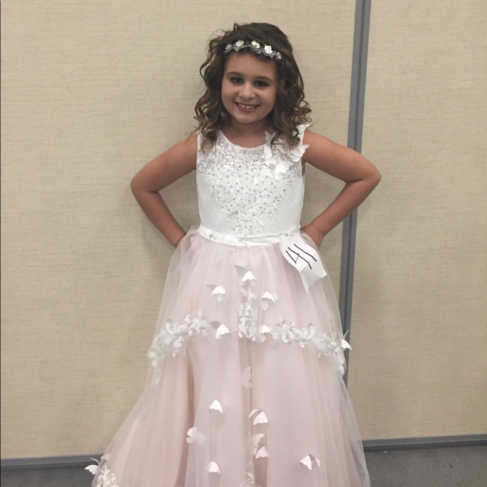 Be Yourself- Everyone Else is Already Taken 💕 - Picture 4 of 8